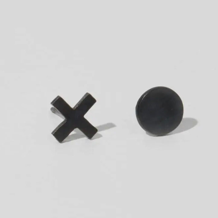 XO Stud Earrings
