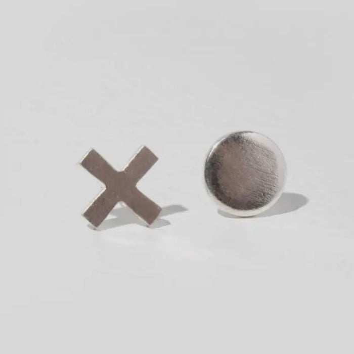 XO Stud Earrings